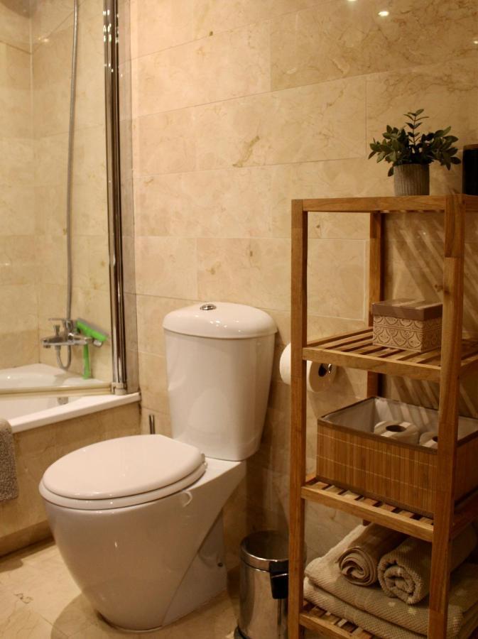 Apartamento Beachfront La Jacaranda Марбеля Екстериор снимка